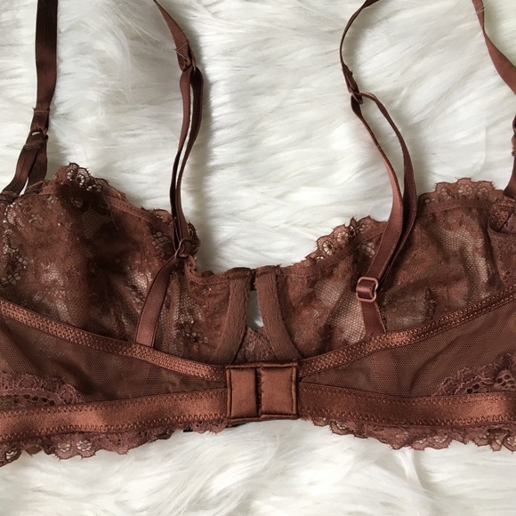 ⭐️VS Designer Collection unlined Demi⭐️ - Picture 4 of 4